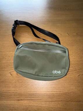 Obé Fitness Olive Green Nylon Waist Pack Fanny Pack Crossbody Bag